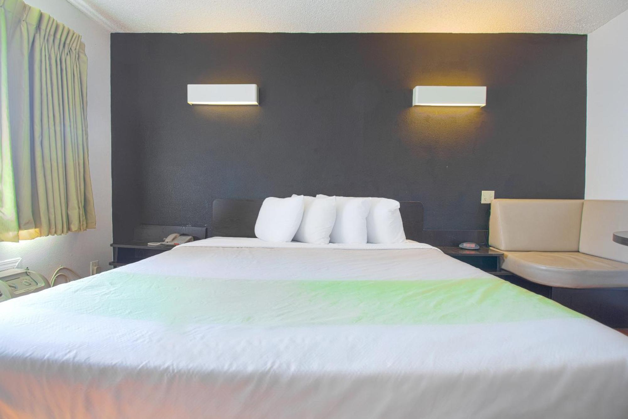 Studio Inn Extended Stay Oklahoma City Airport By Oyo Exterior photo
